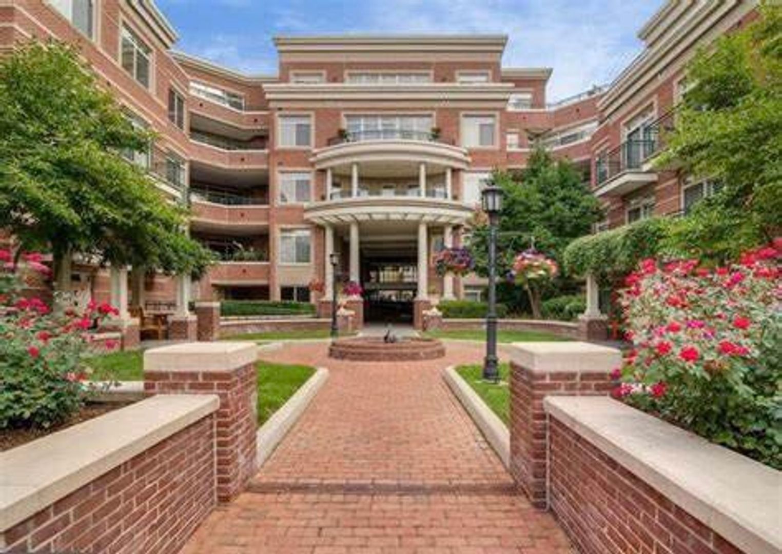 Annapolis House: 66 Franklin Street