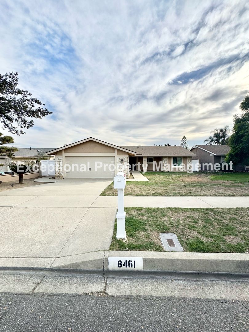Alta Loma House: 8461 Garden St.
