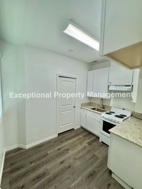 1 bed 1 bath ADU – photo 1