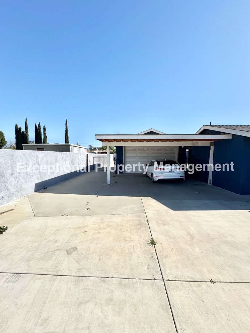 Fontana Apartment: 8047 Laurel Ave.