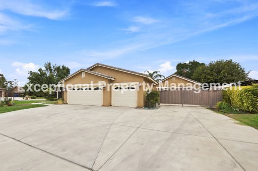 Ready to move in 4 bedroom 2 bath home – photo 1