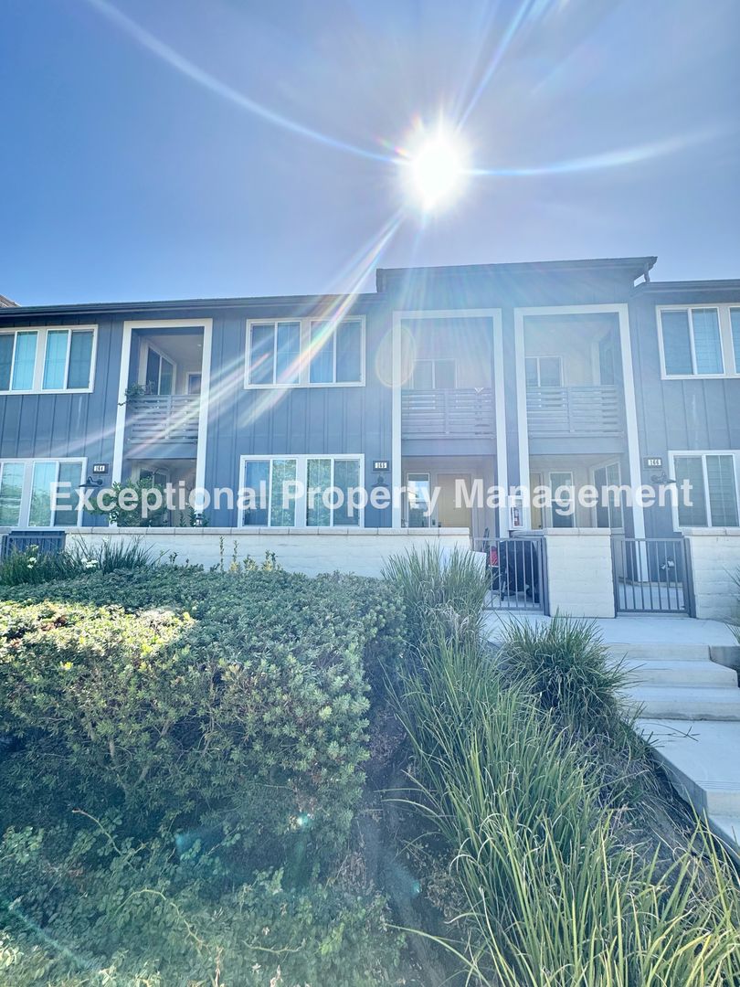 Ontario House: 3605 E. Delight Paseo #165