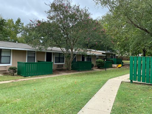 2BR 1BA Wesley Pines Apartments – photo 1