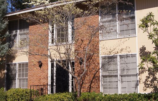 Columbus Apartment: 1441 Boxwood Blvd