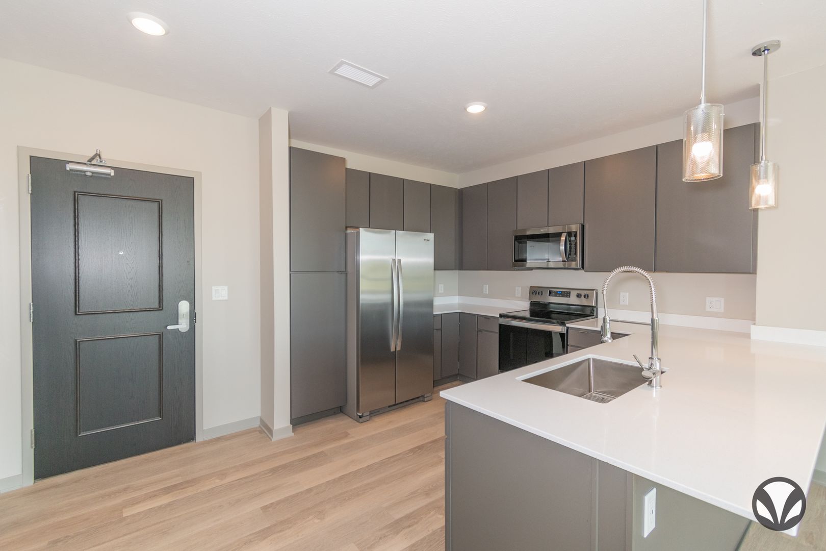 Lincoln Apartment: 4421 Bridle Lane