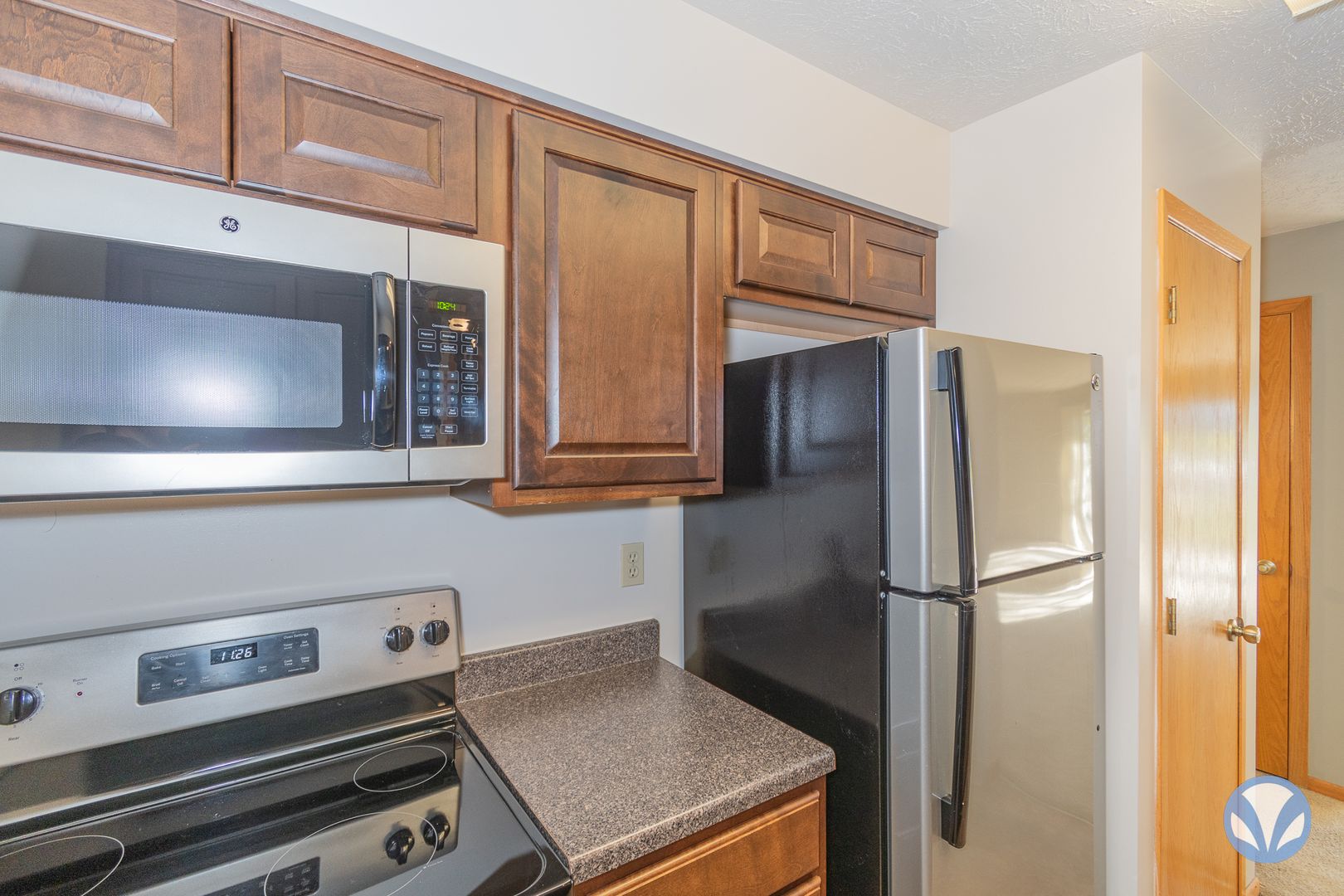 Lincoln Apartment: Alena Court