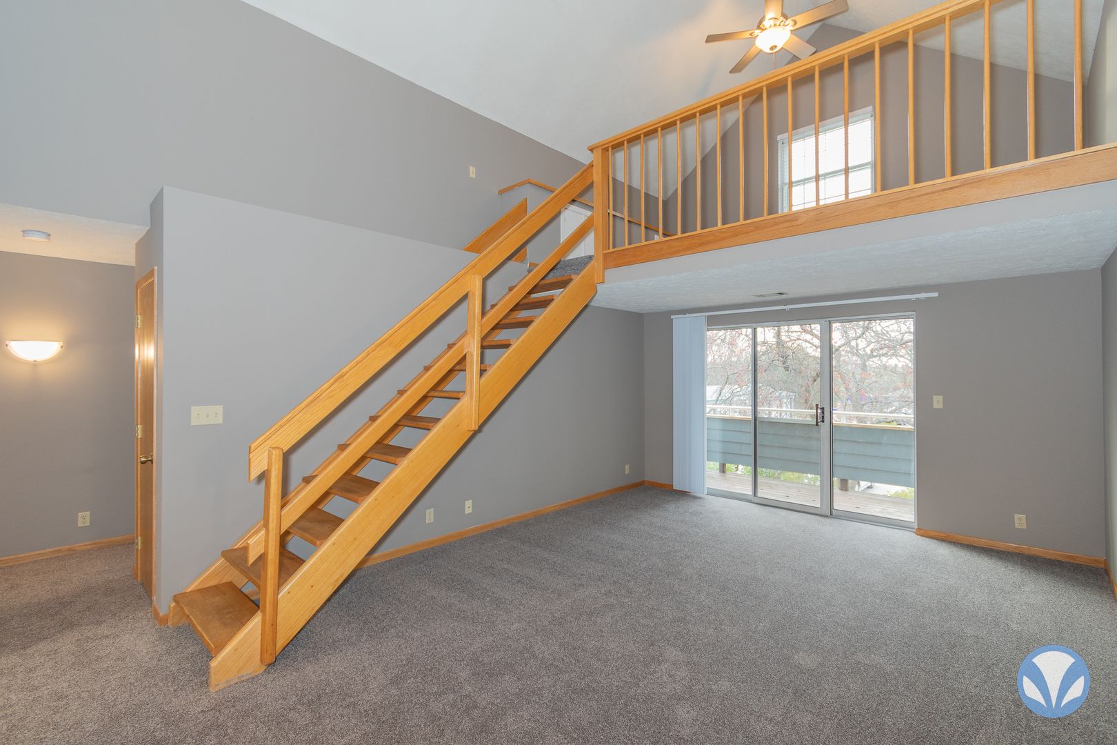 Lincoln Apartment: Alena Court