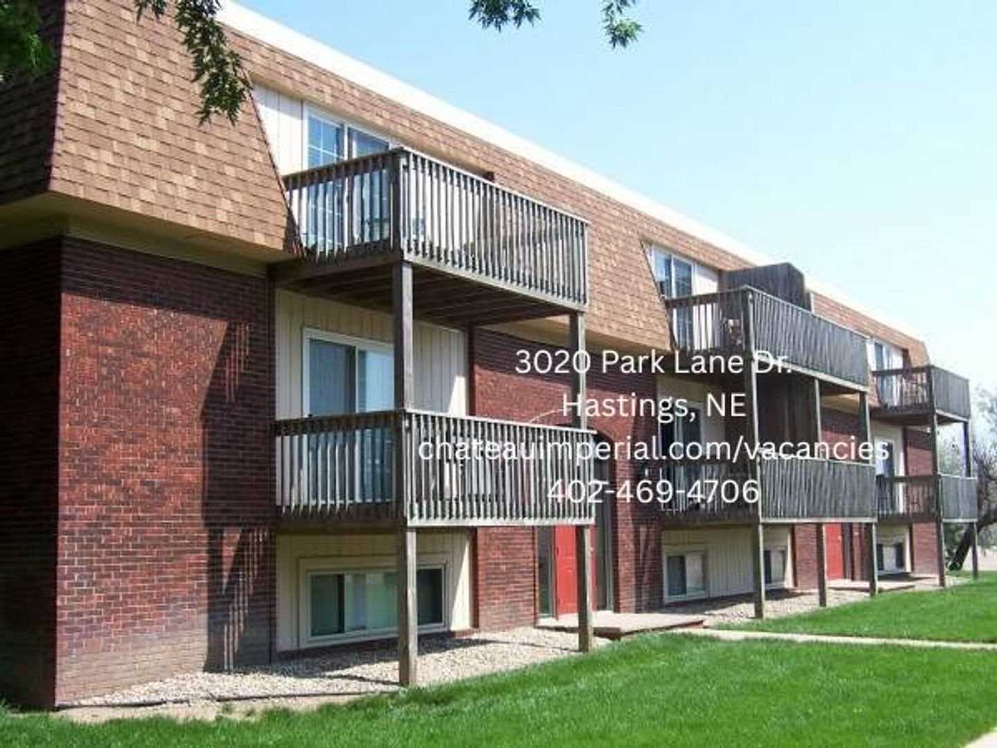 Hastings Apartment: 3020 Park Lane Dr.