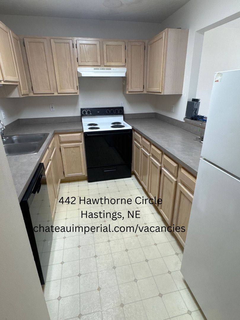 Hastings Apartment: 434-446 Hawthorne Circle