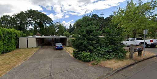 Clean 3 bed, 1 bath – photo 1
