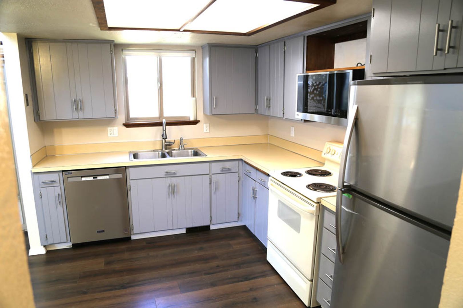 Philomath House: 327 Marlon St.