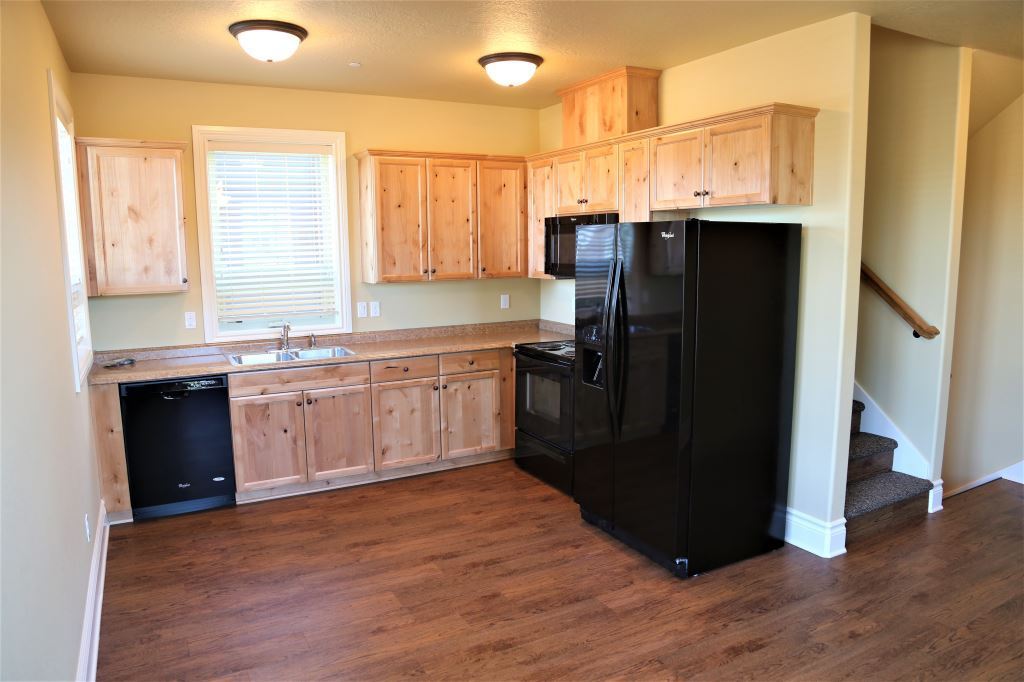 Corvallis Apartment: 2111 NW Janssen St.
