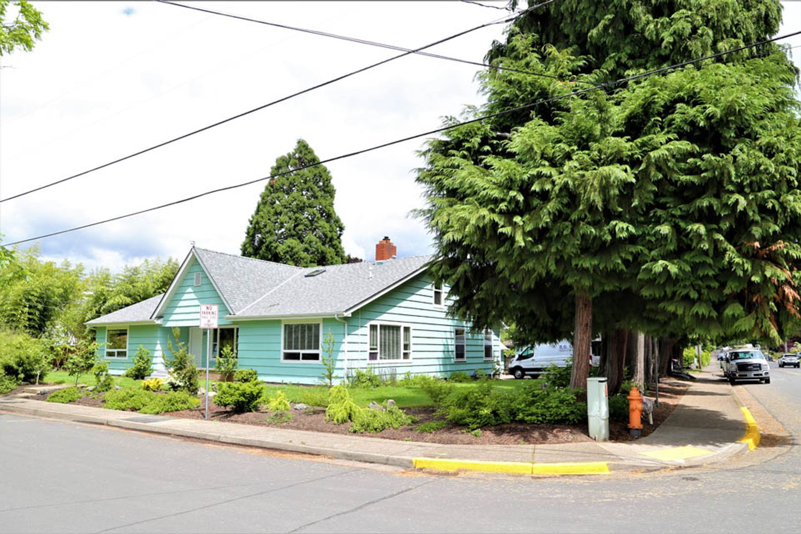 Corvallis House: 2095 SE Debord St.