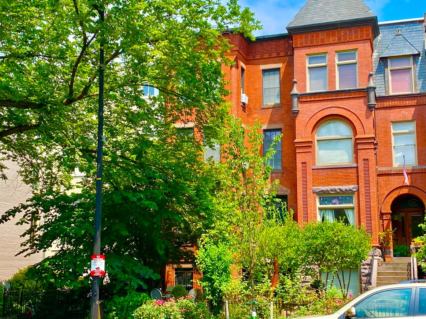 Washington Apartment: 632 East Capitol Street, NE