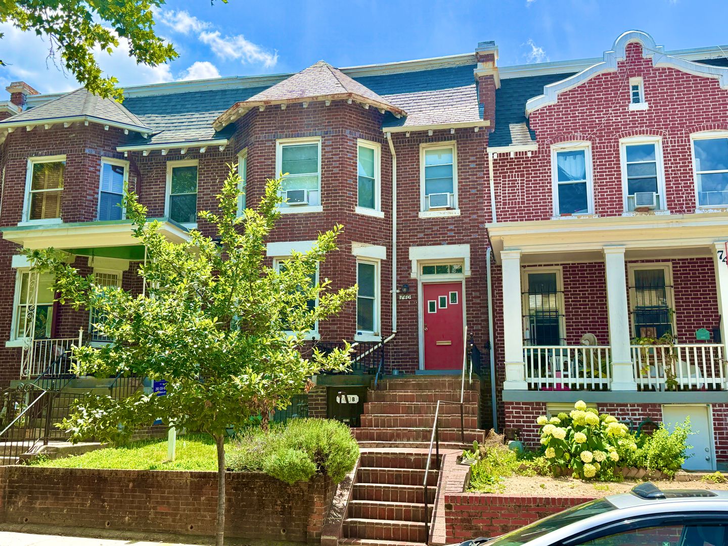 Washington Apartment: 740 Quebec Place, NW