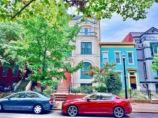 Discover this Delightful lower level 1 Bedroom Gem in the heart of Dupont/Logan Circles – photo 1