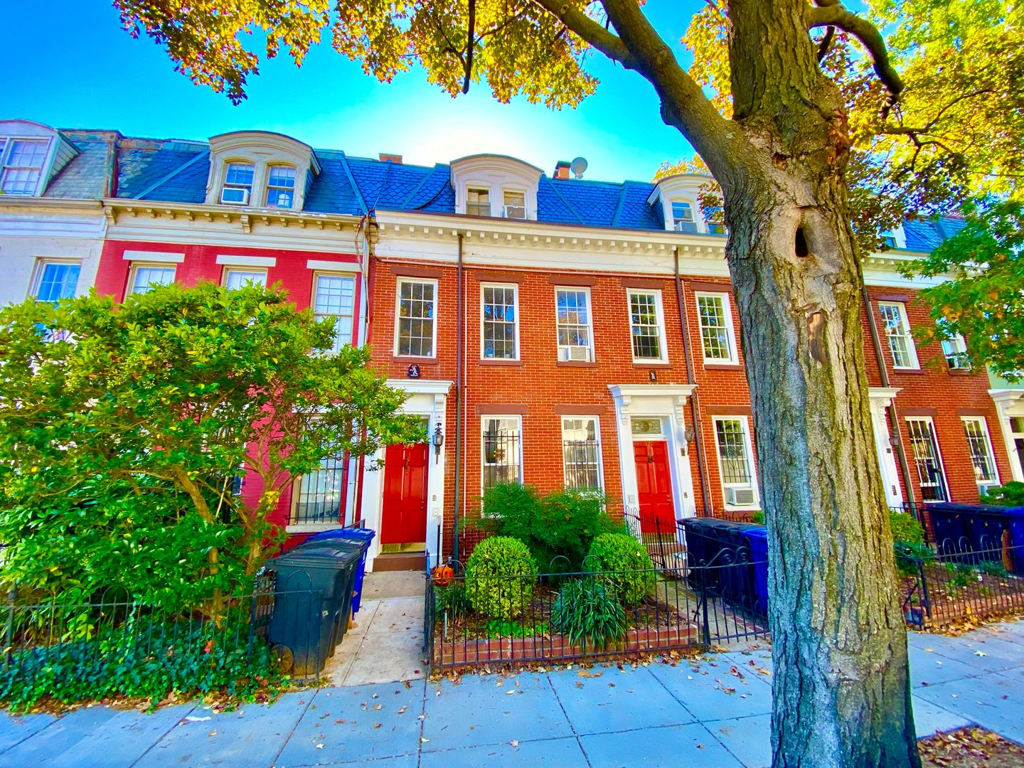 Washington Apartment: 329 C Street, SE