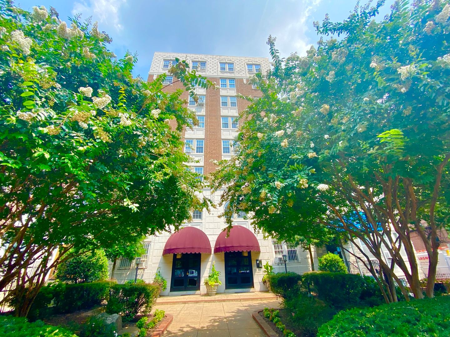 Washington Condo: 1925 16th Street, NW #202