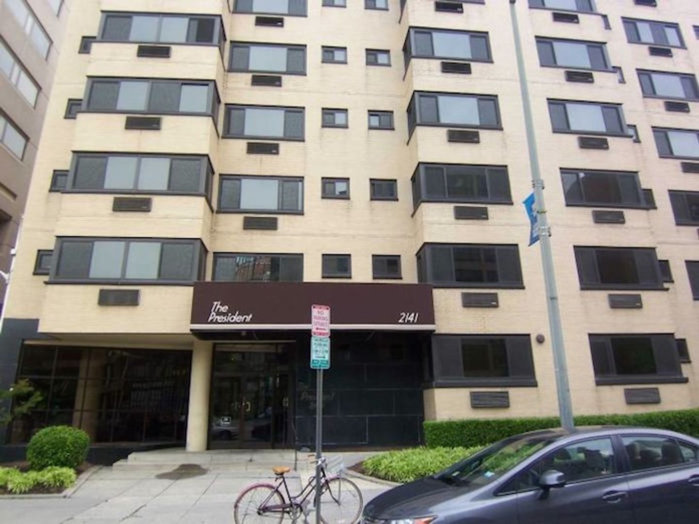 Washington Condo: 2141 I Street, NW #204