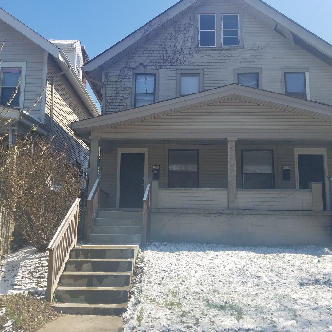 Columbus Apartment: 1378-1380 Hamlet St.