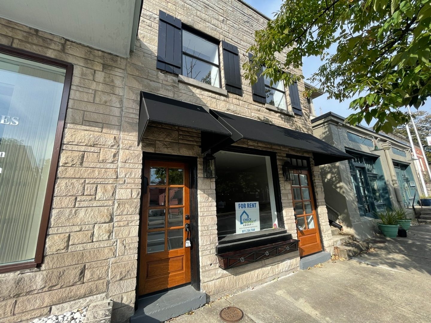 Shelbyville Apartment: 713 Main Street