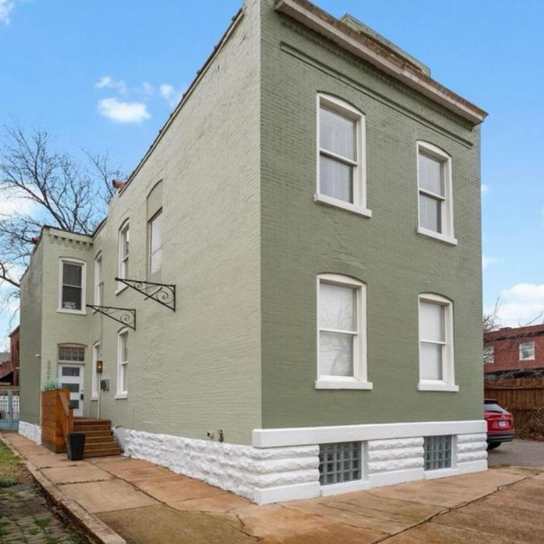 Saint Louis Apartment: 2905 S 18th Street