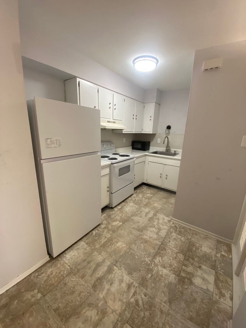 Saint Louis Apartment: 3725 Morganford Road