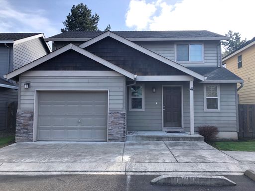 Charming 2-story home in desirable Sunnycrest Point area – photo 1