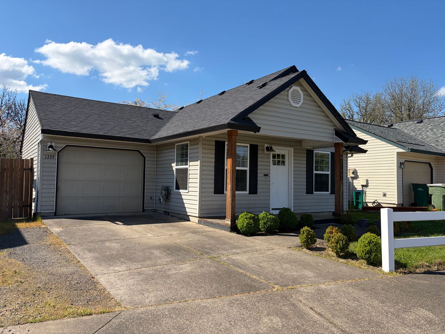 Newberg House: 1335 Creekside Lane