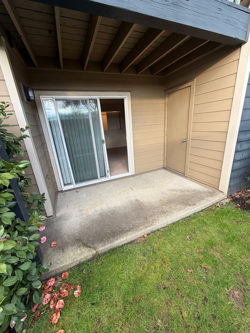 Beaverton Apartment: 5197 SW 175th Ave