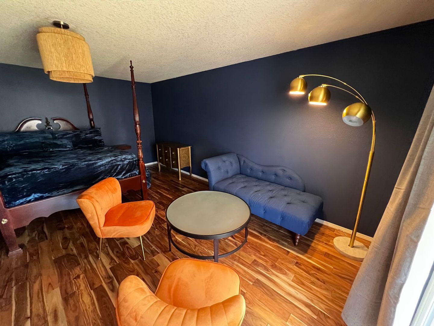 Newberg Apartment: 206 Doris Dr.