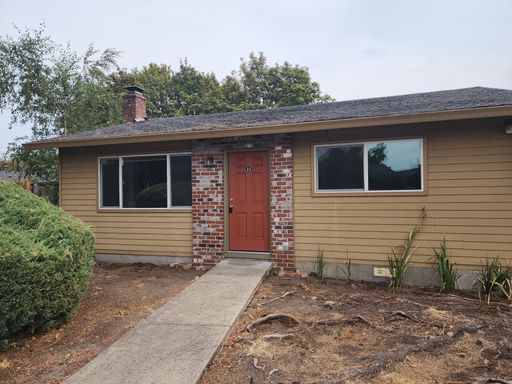 Single Level Apartment in Newberg