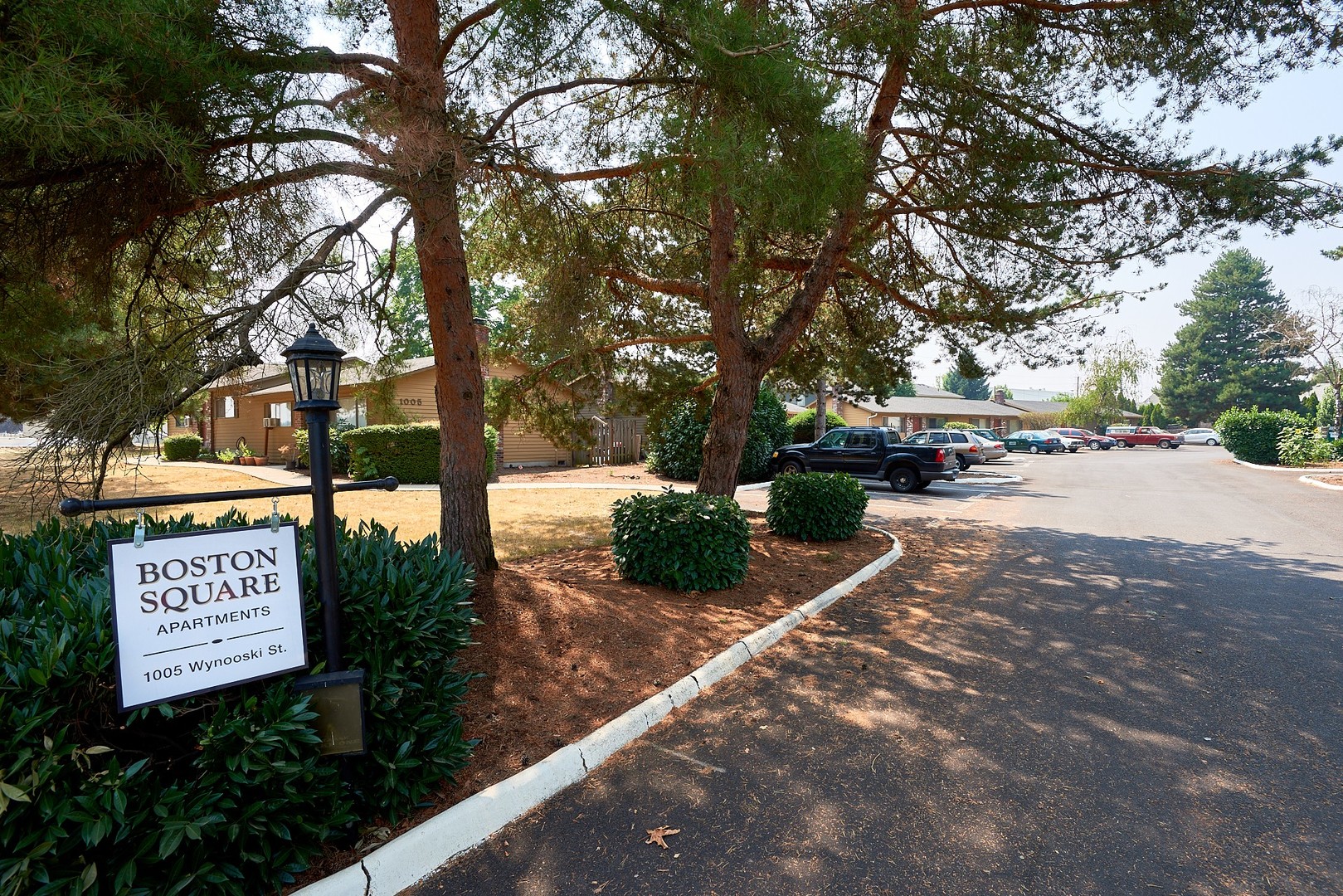 Newberg Apartment: 1005 S. Wynooski St.