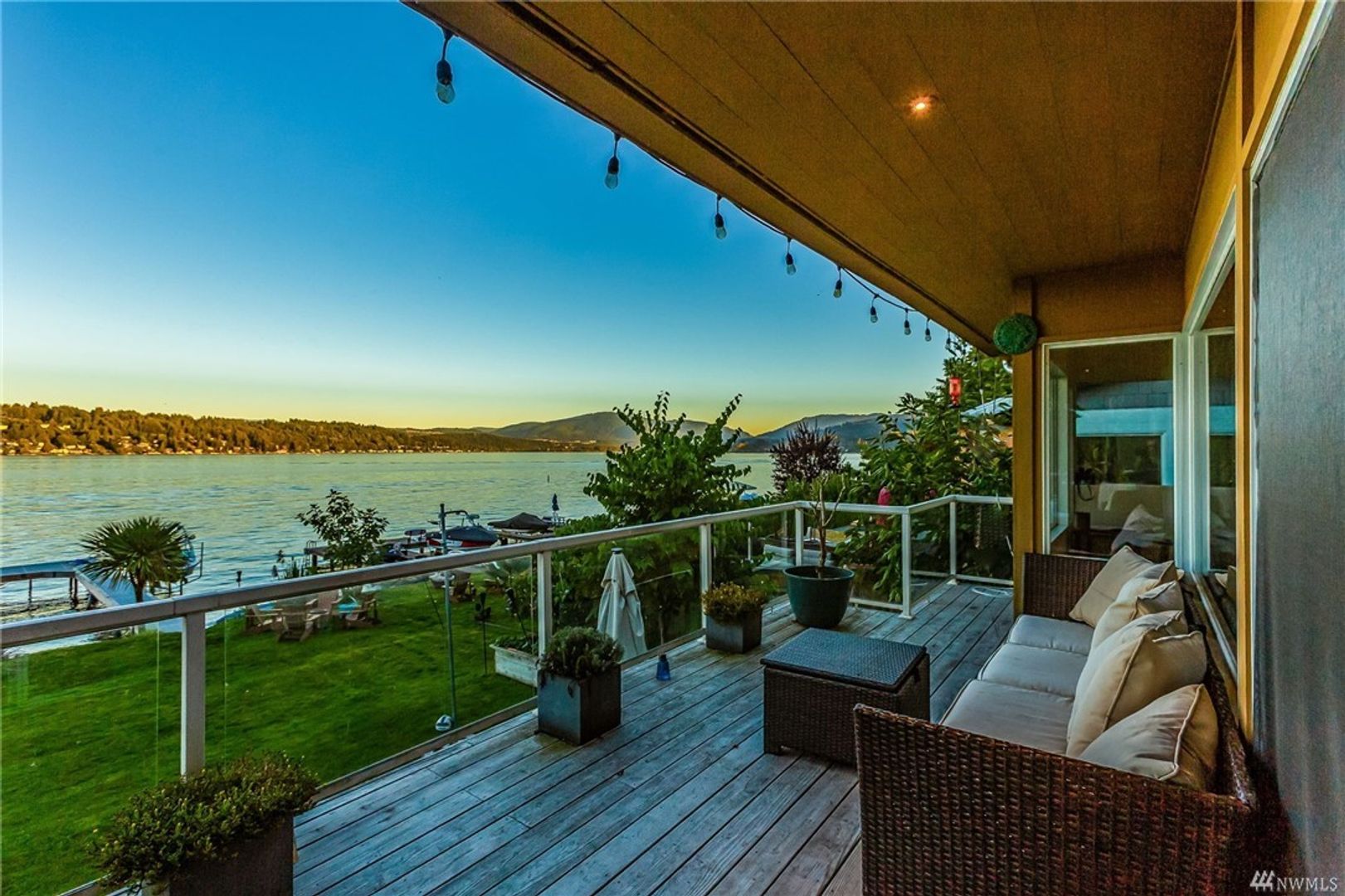 Bellevue House: 2418 W Lake Sammamish Parkway SE