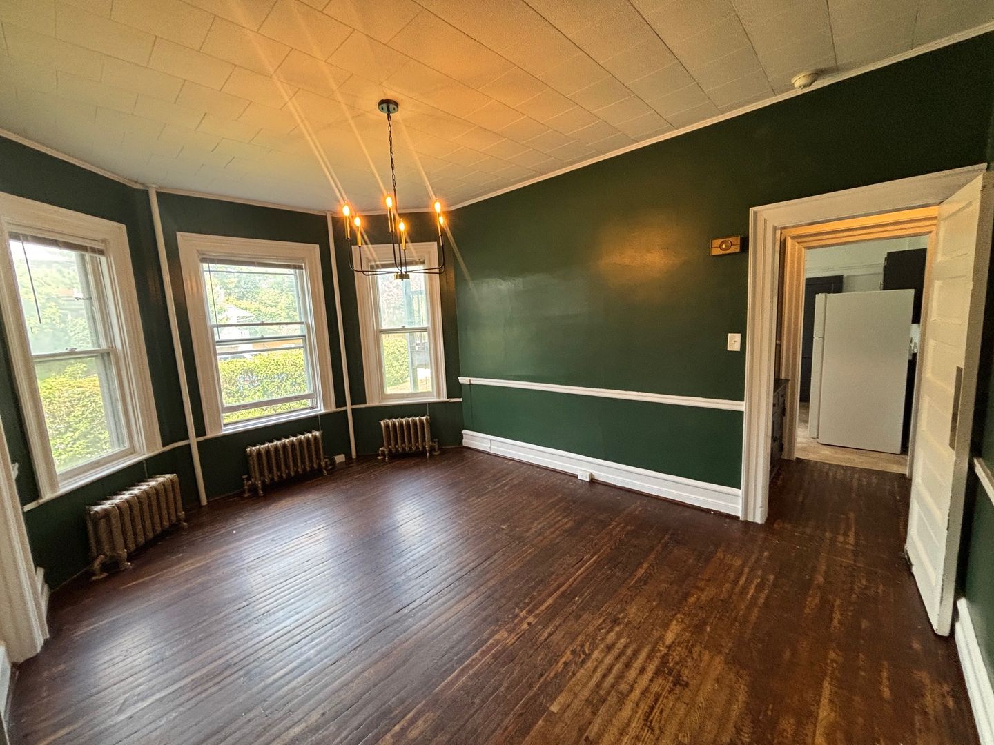Lancaster Apartment: 365 College Ave- 634 West Lemon