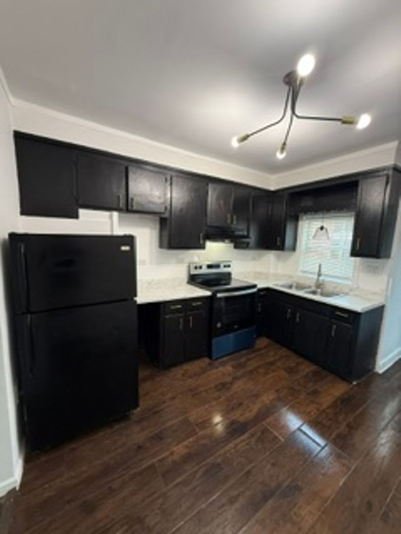 Lanaster Apartment: 523 East End Avenue