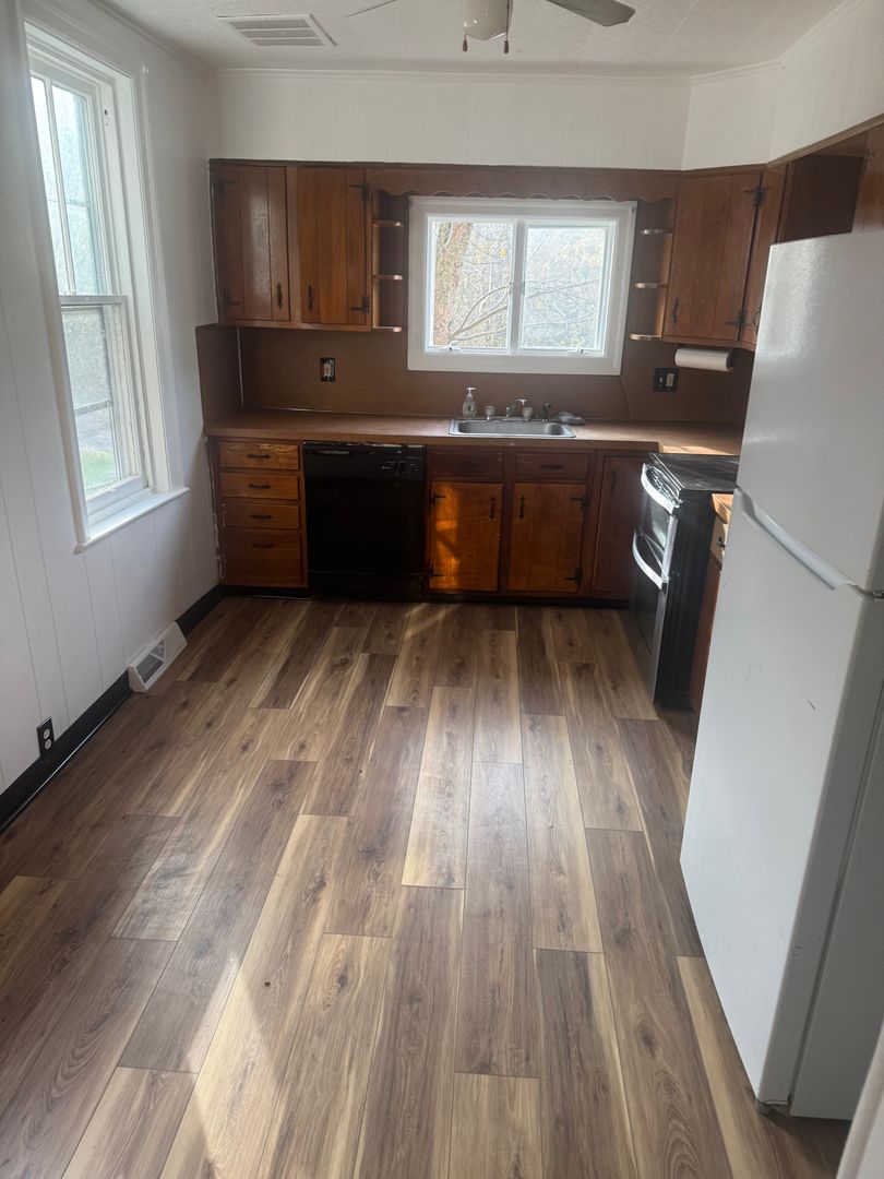 Columbia House: 632 Fairview Avenue