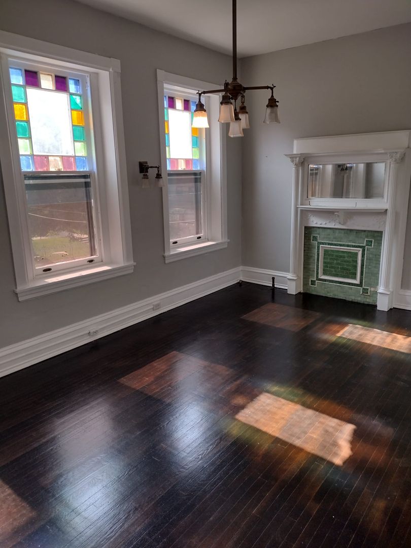 Lancaster Apartment: 705 North Duke Street