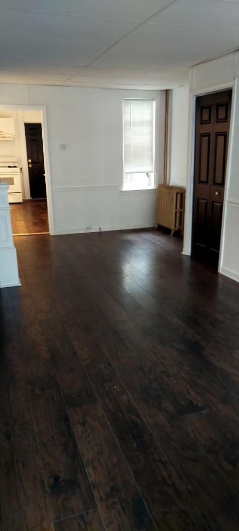 Lancaster House: 838 Prangley Avenue