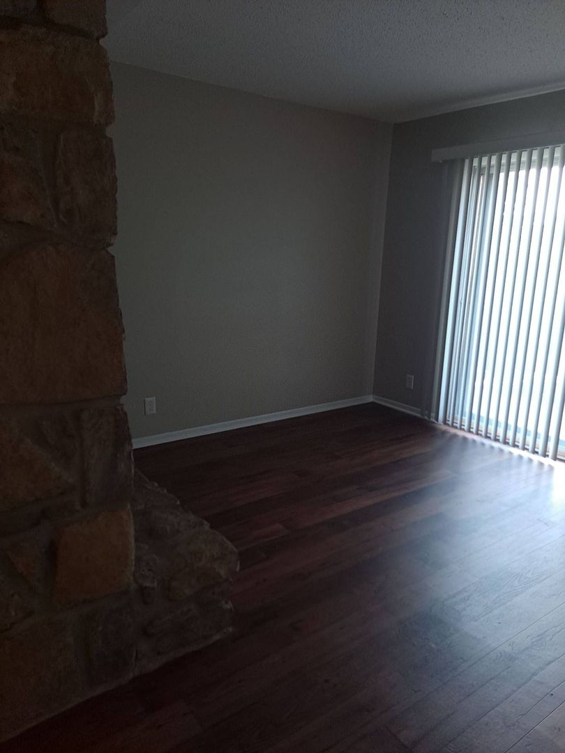 Quail Creek Apts. 3 of 8