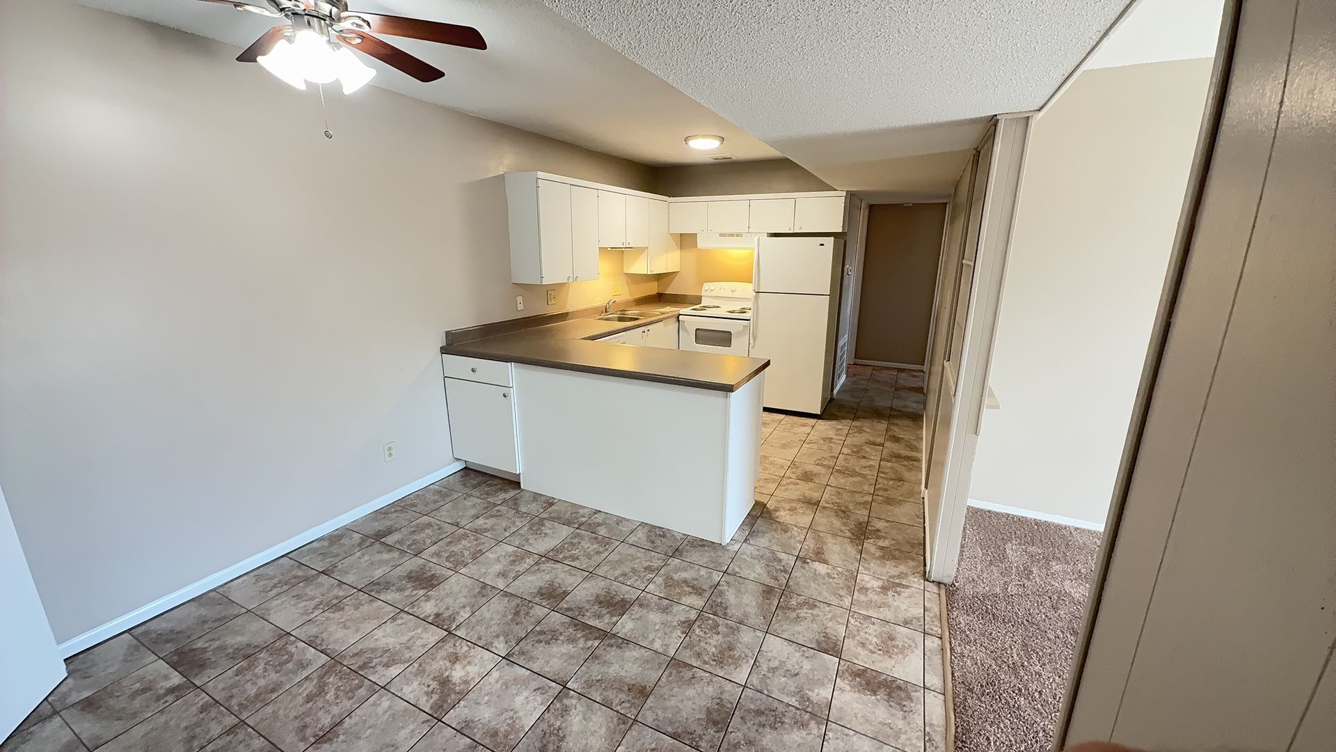 Lawrence Apartment: 2333-2357 Ridge Ct.