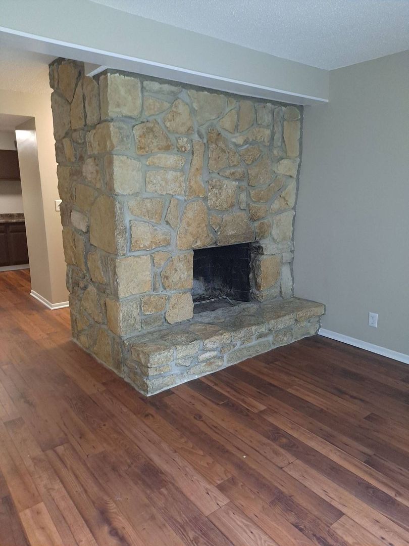 Quail Creek Apts. 4 of 8
