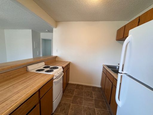All Electric 2 Bed/1 Bath – photo 1