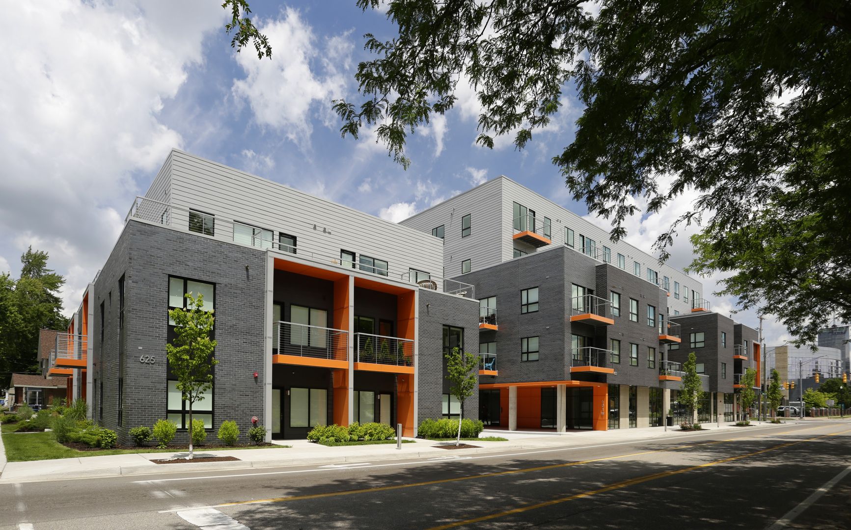 Grand Rapids Apartment: 601 Lake Michigan Dr NW