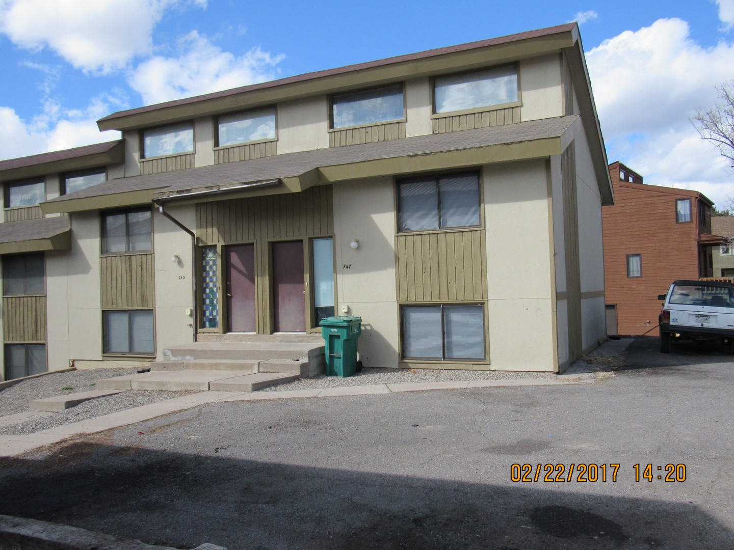 Rifle Apartment: 747 Elder Ct