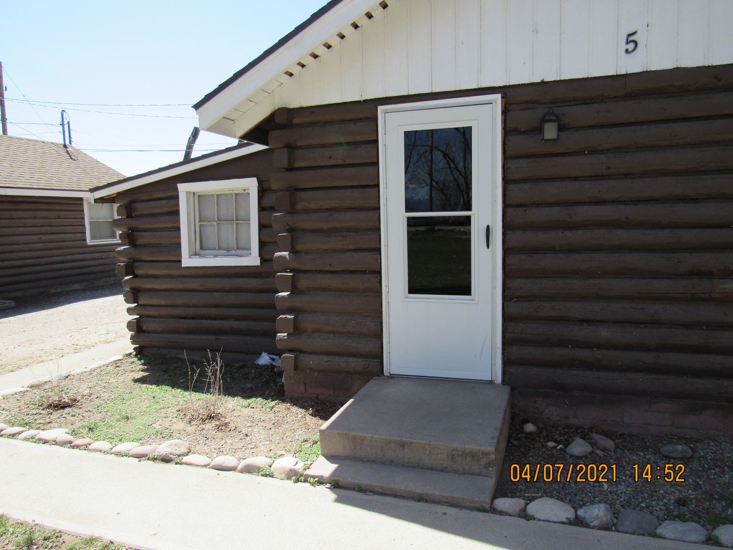 Rifle House: 755 W 2nd Street, Unit 5