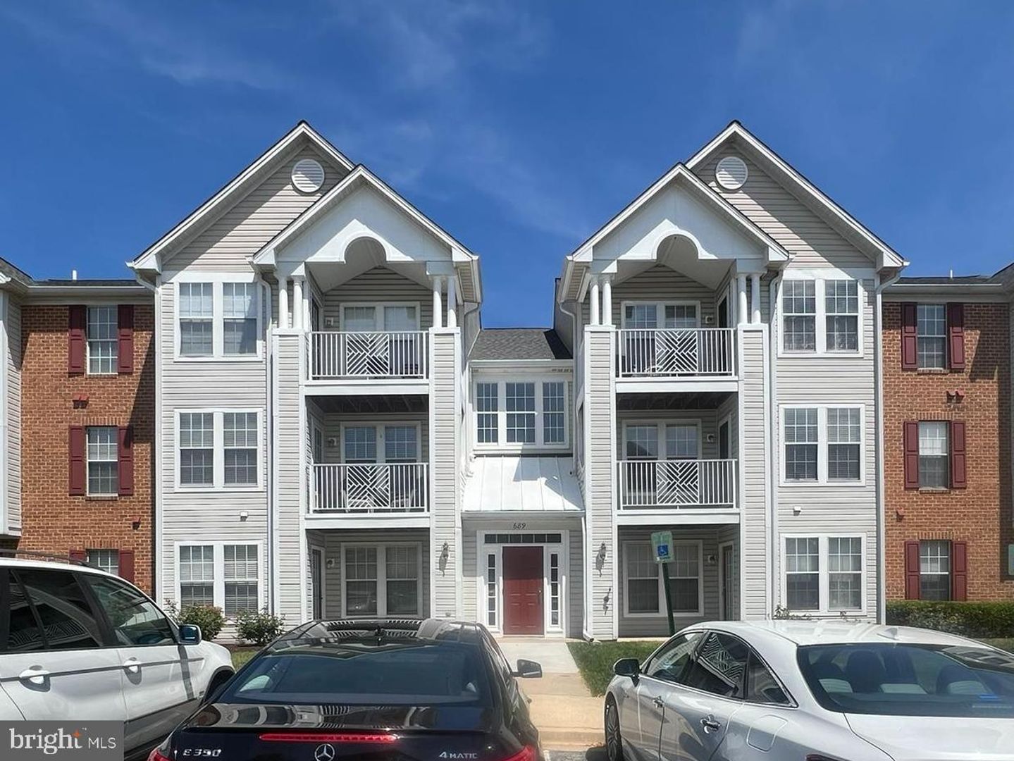 Odenton House: 689 Winding Stream Way #204