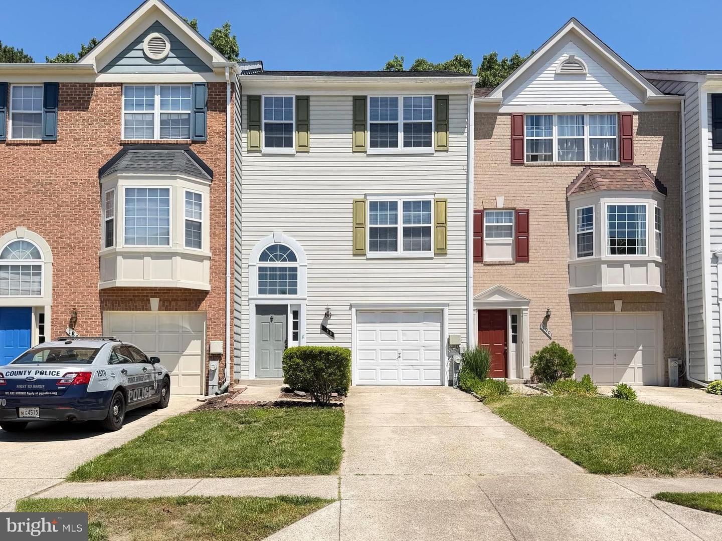 Odenton House: 188 Pinecove Avenue