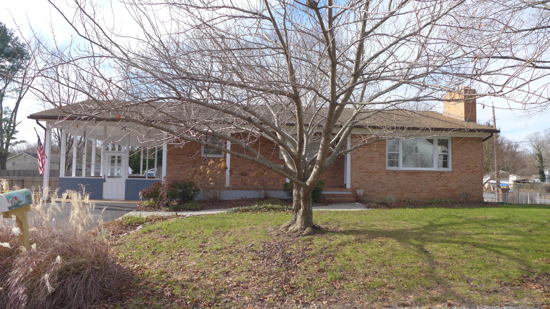 Annapolis House: 93 Great Lake Drive
