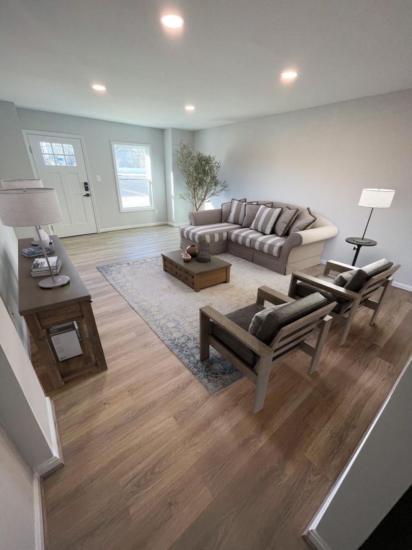 Piney Point Apartment: 17476 Piney Point Road